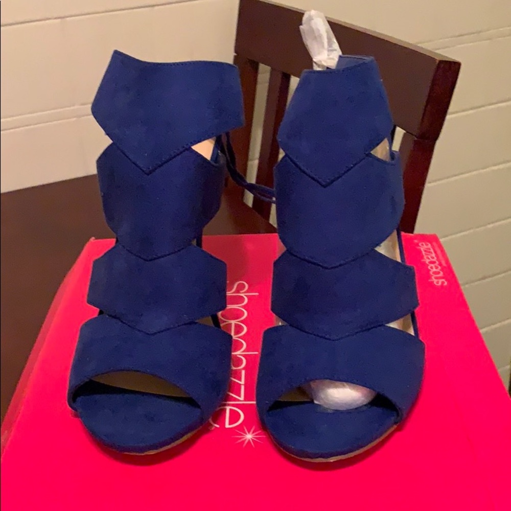 ShoeDazzle Heel 🔷💙